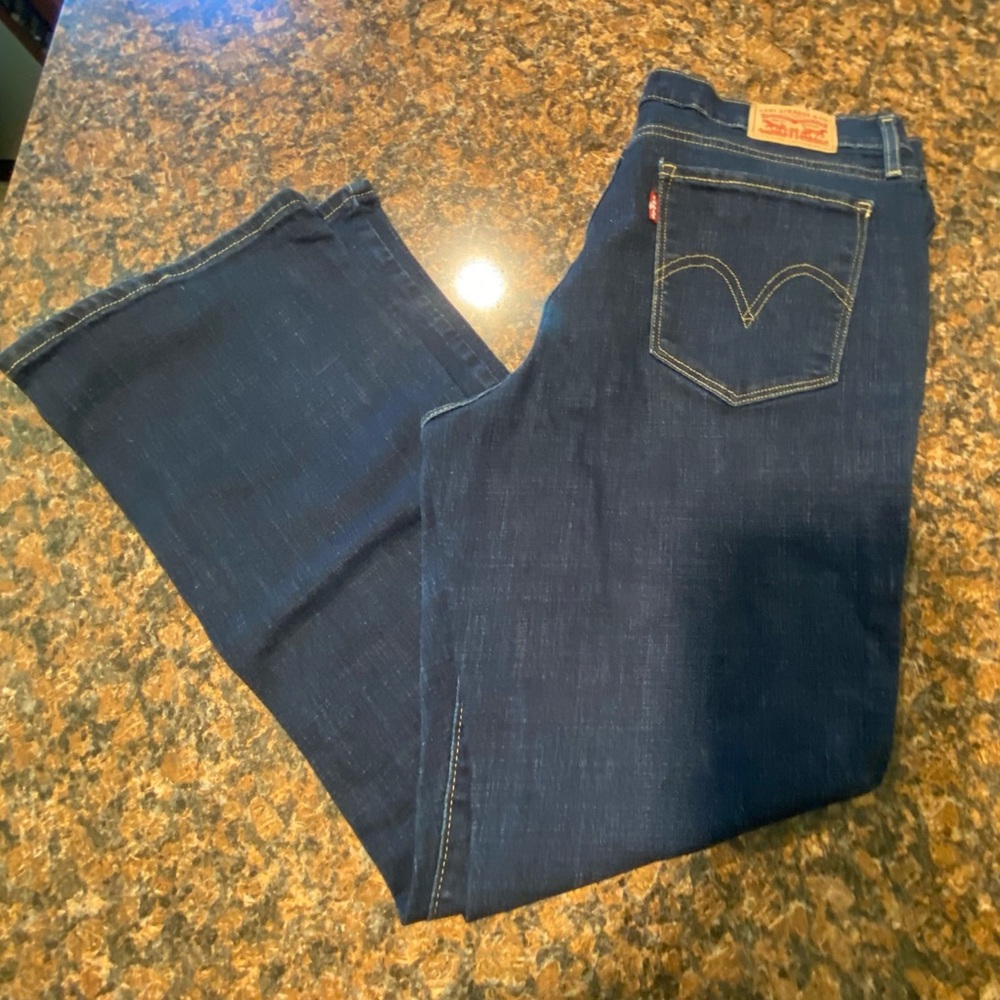 Levi’s women’s classic bootcut jeans size 31/29